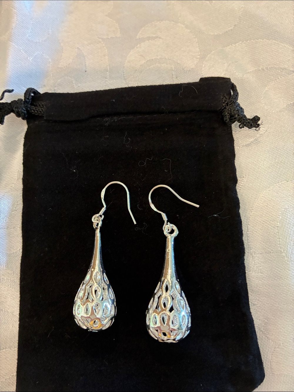 925 Sterling Silver Teardrop Filigree Dangle Earrings